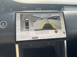 https://vehicle.imgix.net/4416952/2f25812d-a2a2-4425-a768-5cb9fea6c749.jpg