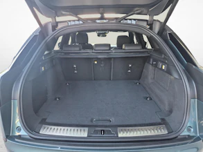https://vehicle.imgix.net/4416956/62b91c60-79a3-4f43-b937-5069ea1fdc89.jpg