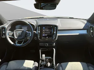 VOLVO XC40 1.5 T4 PiH Plus Bright