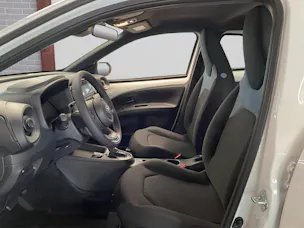 Toyota Aygo X 1.5 VVT-i HSD Comfort