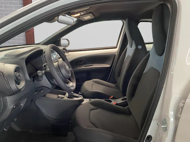 Toyota Aygo X 1.5 VVT-i HSD Comfort