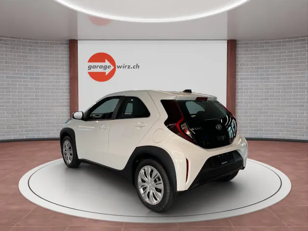 Toyota Aygo X 1.5 VVT-i HSD Comfort