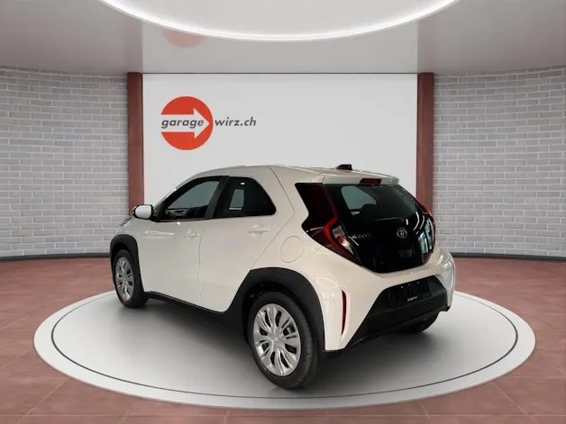 Toyota Aygo X 1.5 VVT-i HSD Comfort