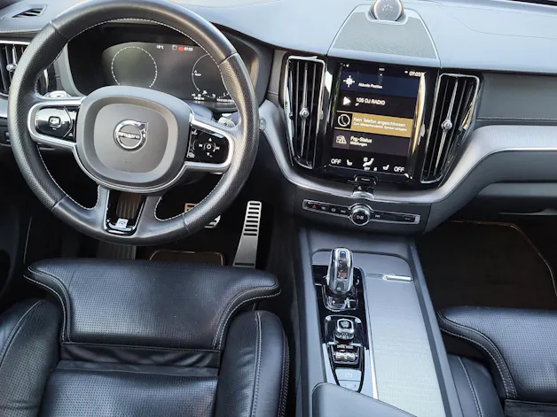 Volvo XC60 2.0 T8 TE R-Design AWD