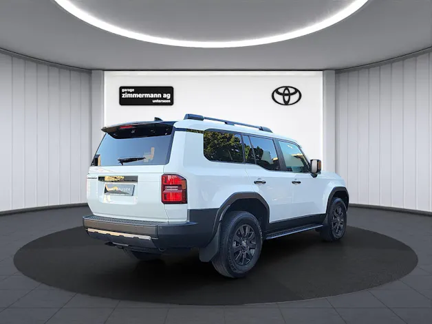 Toyota Land Cruiser 2.8 D 48V Style
