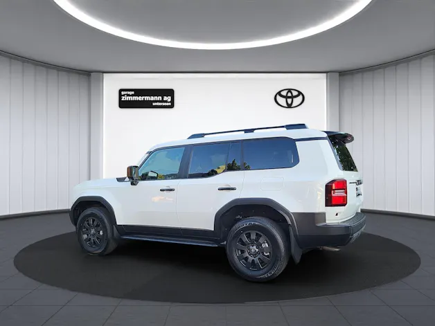 Toyota Land Cruiser 2.8 D 48V Style