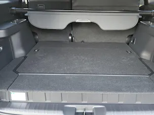 Toyota Land Cruiser 2.8 D 48V Style