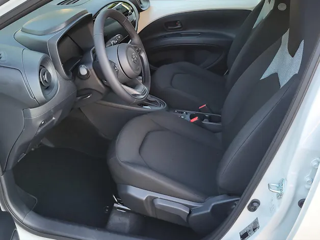 Toyota Aygo X 1.5 VVT-i HSD Comfort