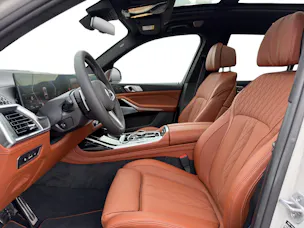 BMW X7 M60i