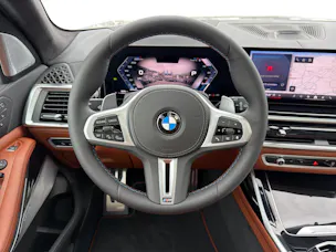 BMW X7 M60i