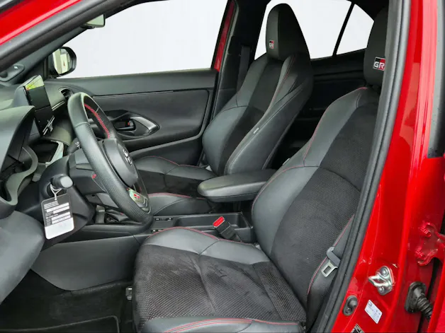 Toyota Yaris Cross 1.5 VVT-i HSD GR Sport