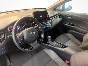 Fahrzeugbild TOYOTA C-HR 1.8 VVTi HSD Trend