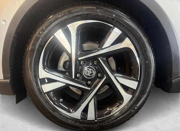 Toyota C-HR 1.8 VVTi HSD Trend