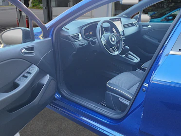 MITSUBISHI COLT 9