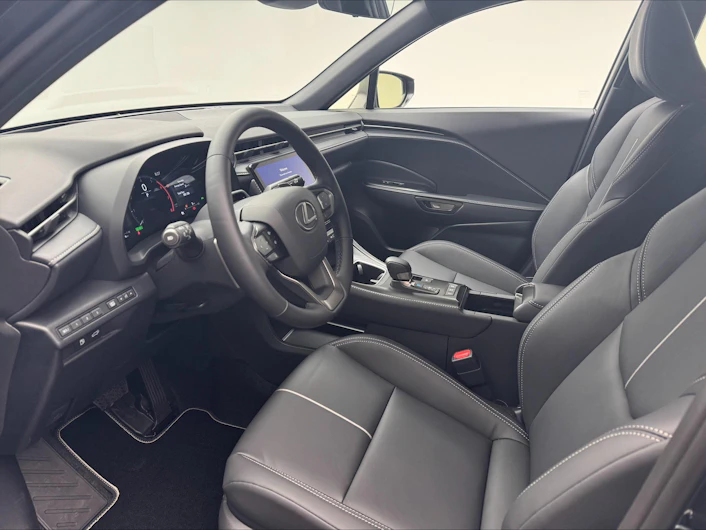 image du véhicule LEXUS LBX