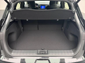 https://vehicle.imgix.net/4417142/cdb49a83-fb5c-4e01-9907-25a59aac8fcc.jpg