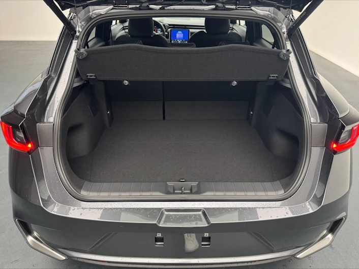 Fahrzeugbild LEXUS LBX