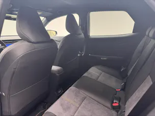 Lexus LBX 1.5 Hybrid Cool AWD