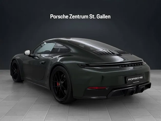 Porsche 911 Carrera 4 GTS