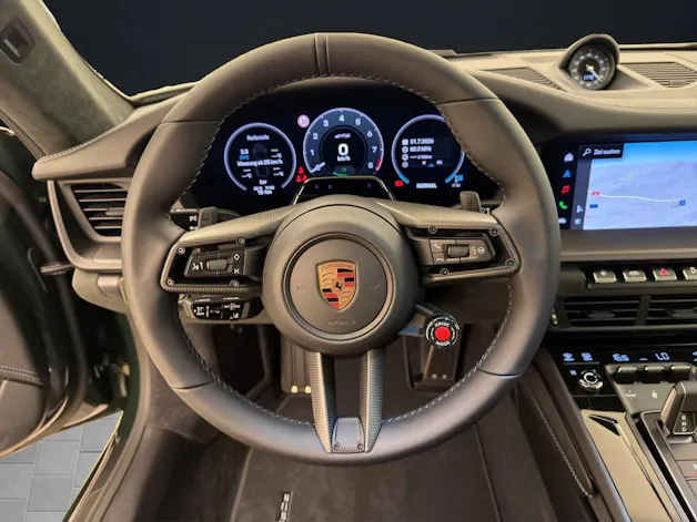 Porsche 911 Carrera 4 GTS
