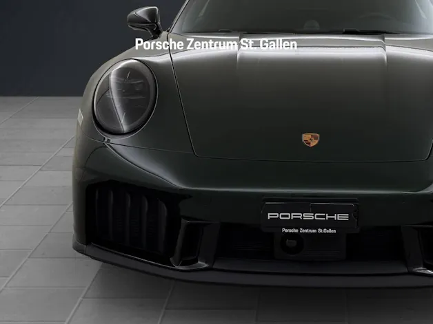 Porsche 911 Carrera 4 GTS