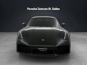 PORSCHE 911 Carrera 4 GTS