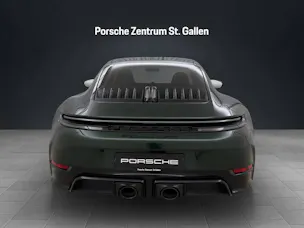 PORSCHE 911 Carrera 4 GTS