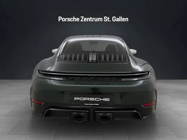 Porsche 911 Carrera 4 GTS