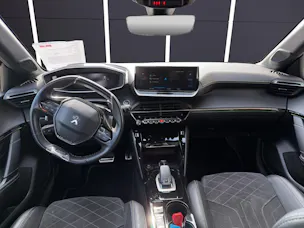 PEUGEOT 208 1.2 GT Pack