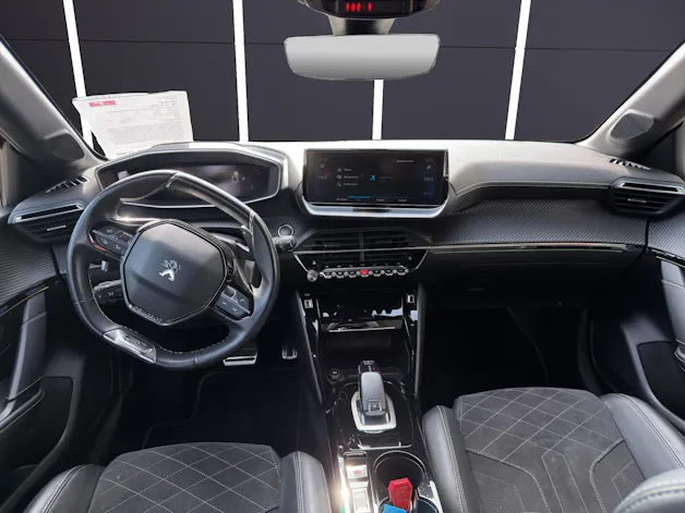 PEUGEOT 208 1.2 GT Pack