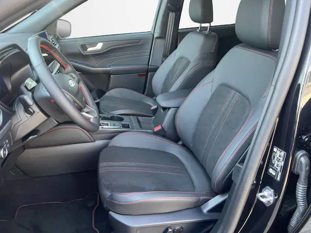 Ford Kuga 2.5 Hybrid BlackEdition 4x4
