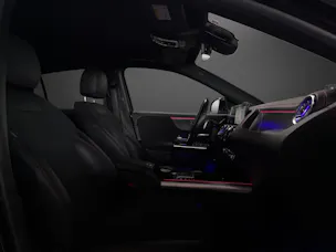MERCEDES-BENZ EQA 300 4Matic