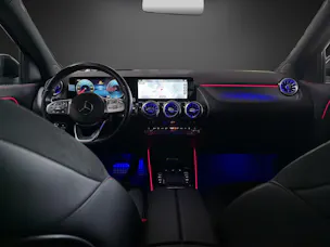 MERCEDES-BENZ EQA 300 4Matic