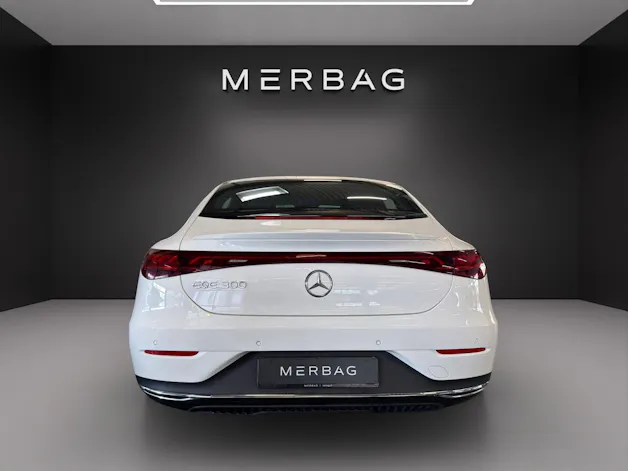 MERCEDES-BENZ EQE 300