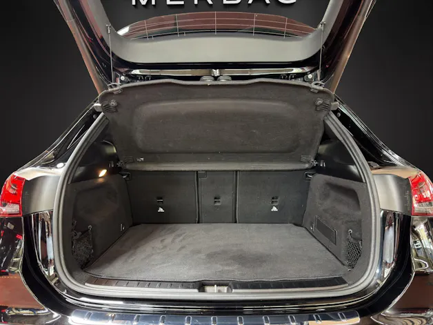 MERCEDES-BENZ GLA 200d Progress. 4Matic