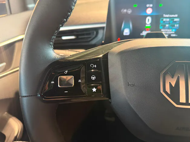 MG 3 1.5 Hybrid Luxury Aut.