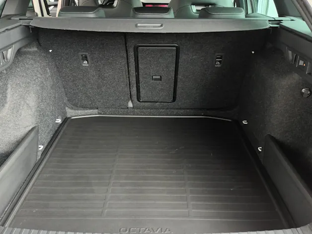 Škoda Octavia Combi 1.5 TSI mHEV DSG Sport Line