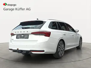 SKODA Octavia Combi 1.5 TSI mHEV DSG Sport Line