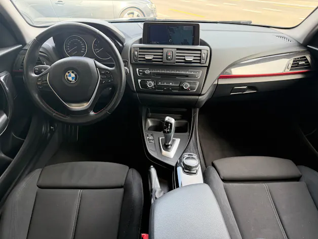 BMW 116i Sport Line Steptronic