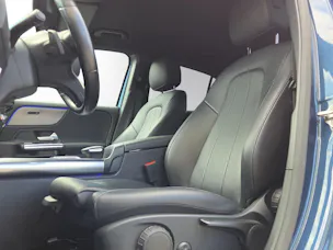 MERCEDES-BENZ GLA 220d 4Matic Style 8G-DCT