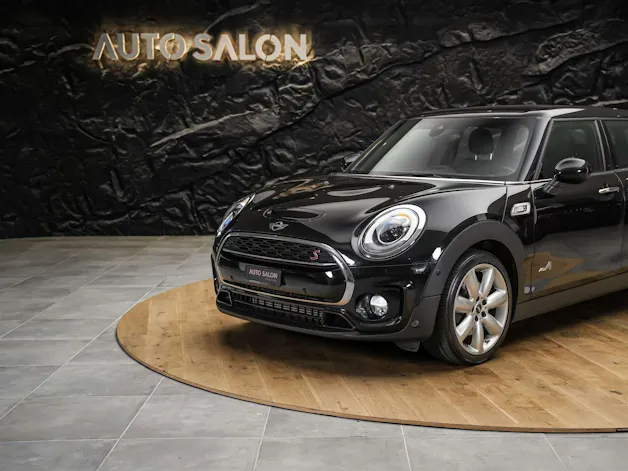 Mini Clubman Cooper S ALL4 Steptronic *Rückfahrkamera*Keyless Go*Standlüftung*