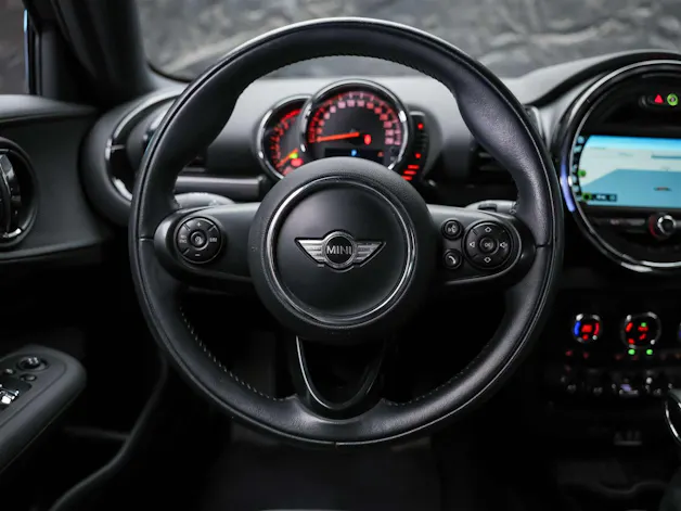 Mini Clubman Cooper S ALL4 Steptronic *Rückfahrkamera*Keyless Go*Standlüftung*