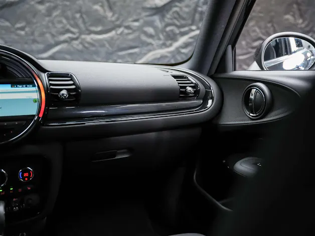 Mini Clubman Cooper S ALL4 Steptronic *Rückfahrkamera*Keyless Go*Standlüftung*