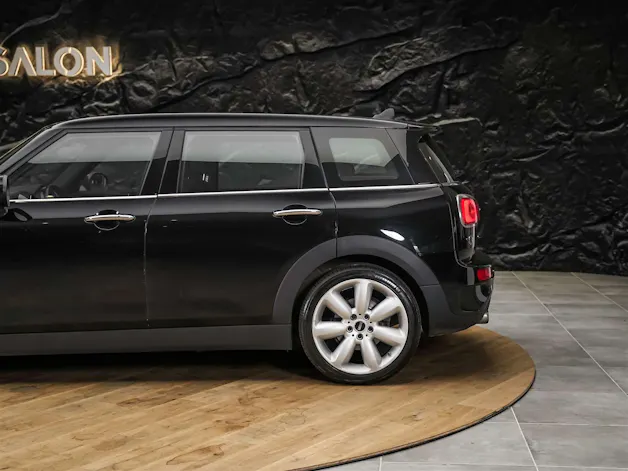 Mini Clubman Cooper S ALL4 Steptronic *Rückfahrkamera*Keyless Go*Standlüftung*