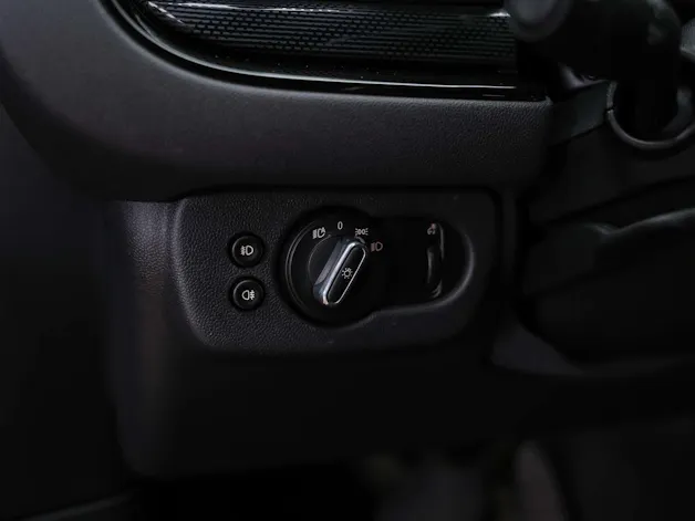Mini Clubman Cooper S ALL4 Steptronic *Rückfahrkamera*Keyless Go*Standlüftung*
