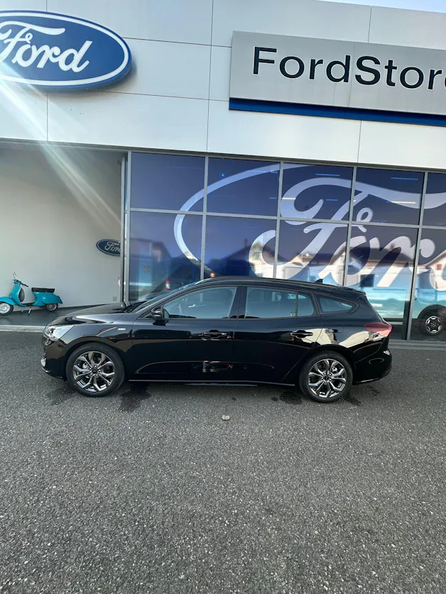 FORD Focus Station Wagon 1.0i EcoB ST-Line/155CV/Aut.
