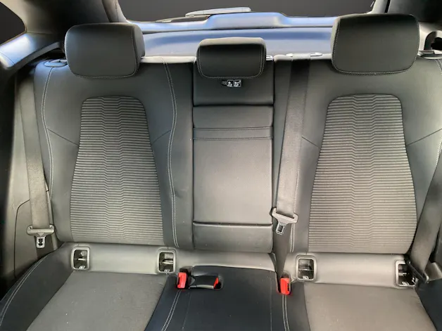 MERCEDES-BENZ EQA 300 4Matic
