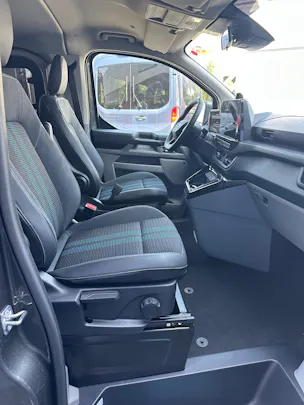 FORD Tourneo Custom 320 L1 2.0 EcoBl Sport/170CV/4x4/Aut.