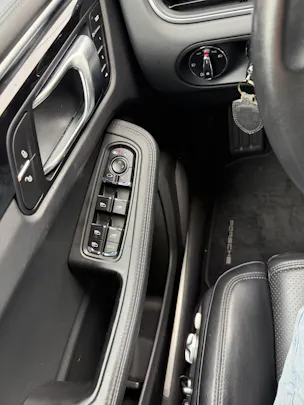 PORSCHE Macan S PDK *TOP-GEPLEGT*ALLE SERVICE BEI PORSCHE*MFK FRISCH*20" PORSCHE ALU*