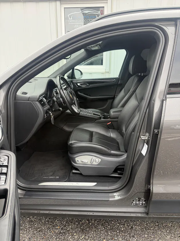 PORSCHE Macan S PDK *TOP-GEPLEGT*ALLE SERVICE BEI PORSCHE*MFK FRISCH*20" PORSCHE ALU*